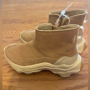 Sorel Kinetic Breakthru Acadia Booties